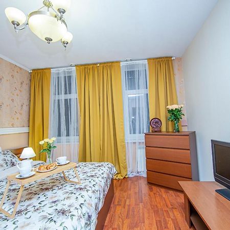 4Br Apartment Next To St Isaak Cathedral 聖彼得堡 外观 照片