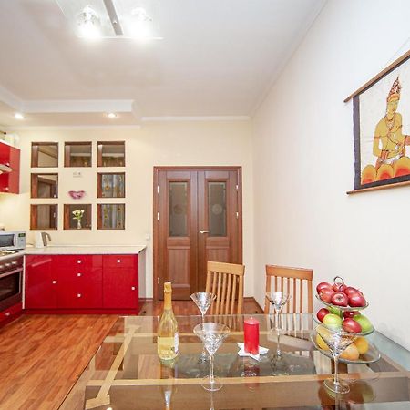 4Br Apartment Next To St Isaak Cathedral 聖彼得堡 外观 照片